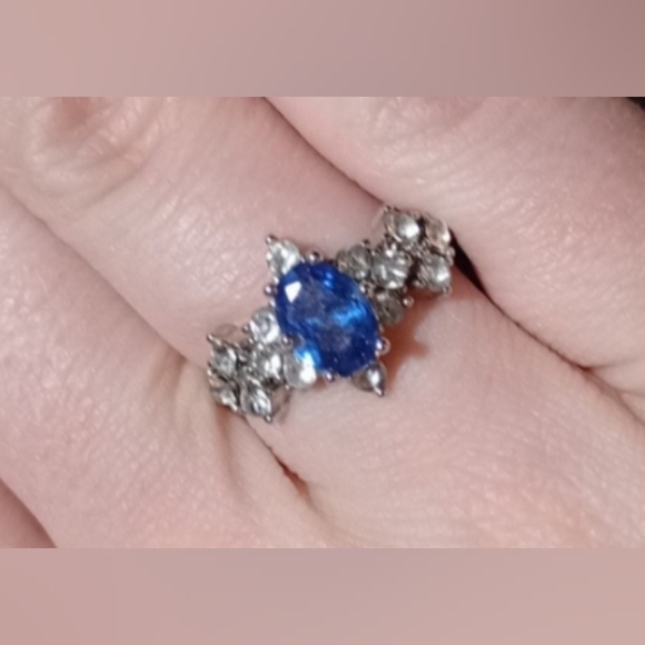 Ring Jewelry - ♥️ 5 / $20 Silver and Deep Blue Gemstone Ring Size 7 💙